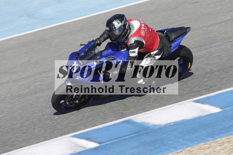 /Archiv-2024/02 29.01.-02.02.2024 Moto Center Thun Jerez/Gruppe gruen-green/79